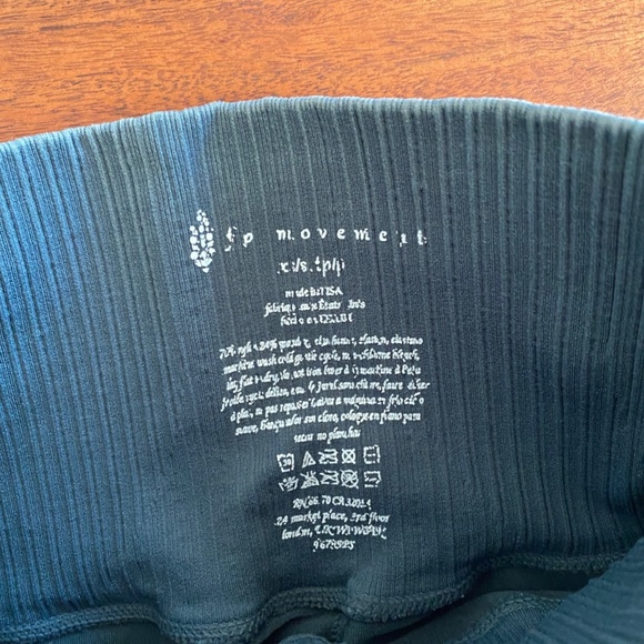 Free People Movement Good Karma Legging- XS/S- Teal - Picture 4 of 4